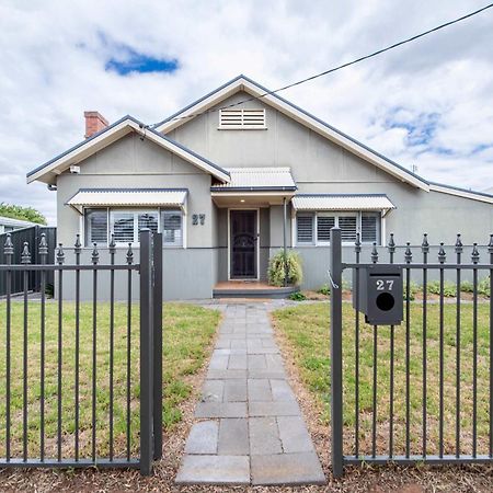 South Dubbo Hideaway - Pet Friendlyヴィラ エクステリア 写真